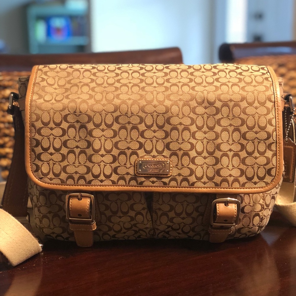 Coach Signature Messenger Bag